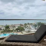 Seaway Paradise